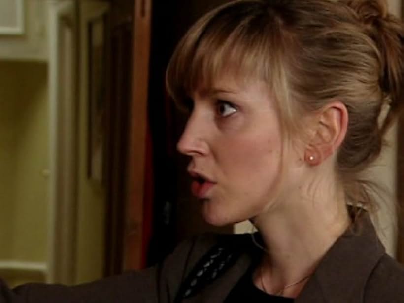 Hattie Morahan in Outnumbered (2007)