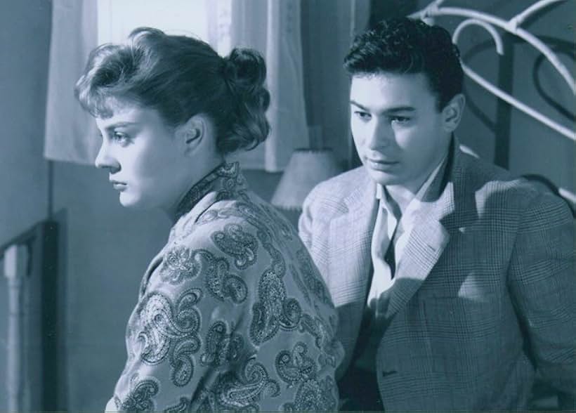 Nadia Lutfi and Ahmed Ramzy in Hubb lel-abad (1959)