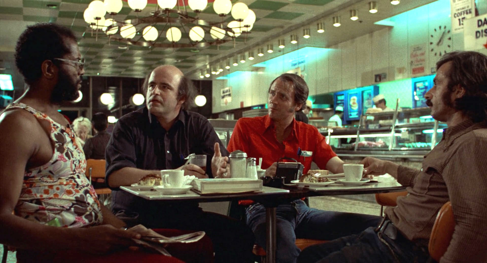 Peter Boyle, Harry Cohn, Norman Matlock, and Harry Northup in Taxi Driver (1976)