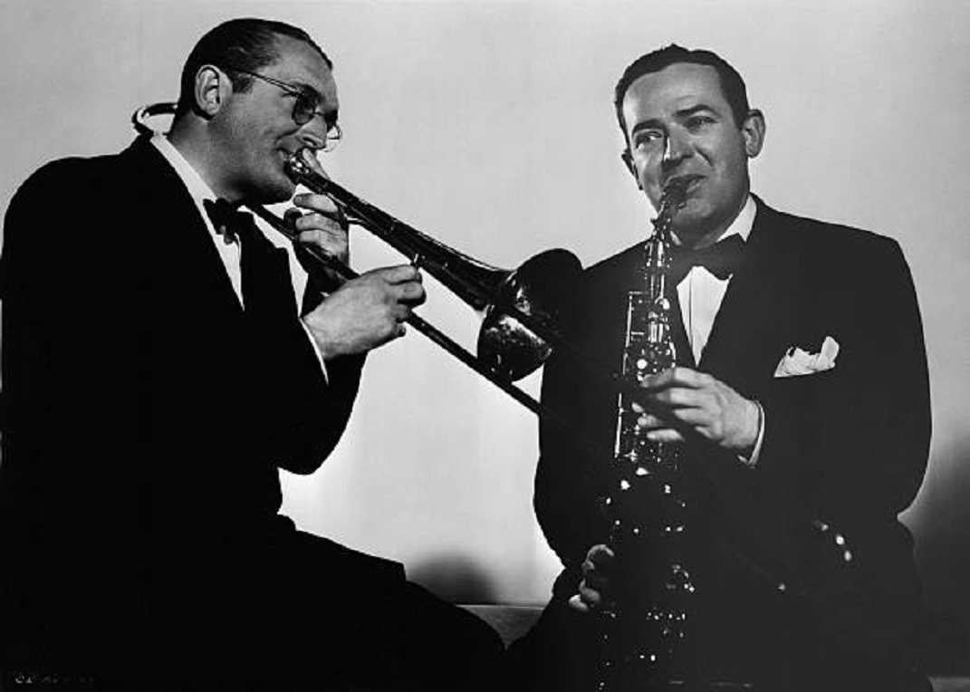 Jimmy Dorsey and Tommy Dorsey in The Fabulous Dorseys (1947)