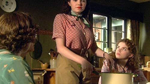 Jo Woodcock, Becci Gemmell, and Selin Hizli in Land Girls (2009)