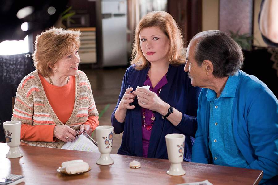 Marion Game, Gérard Hernandez, and Catherine Jacob in Scènes de ménages (2009)