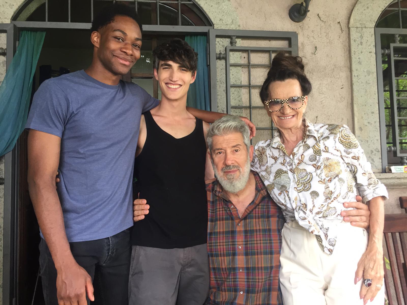 Alessandro Benvenuti, Giusy Valeri, Jason Prempeh, and Rocco Fasano in When in Rome (2020)