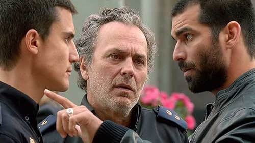 Jose Coronado, Álex González, and Rubén Cortada in El Príncipe (2014)