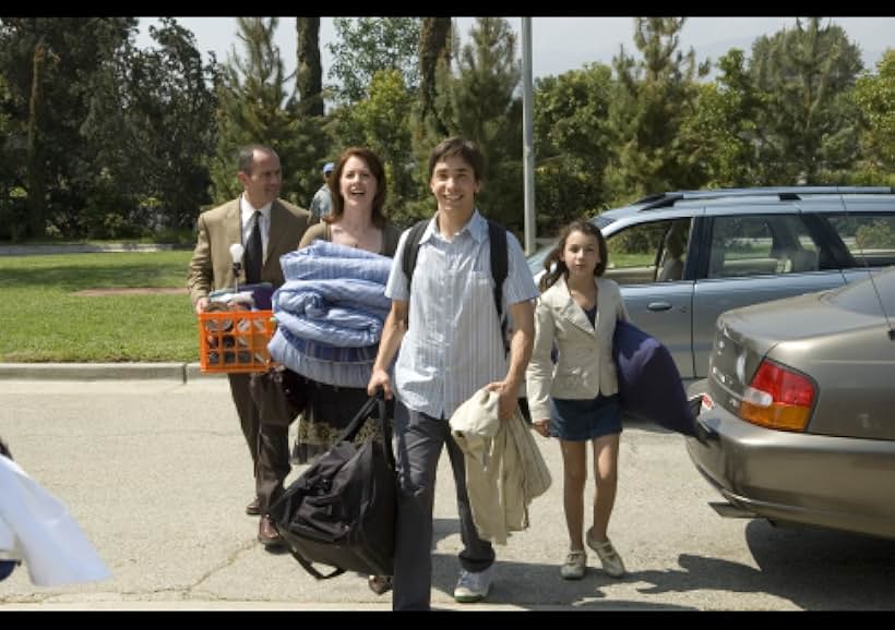 Ann Cusack, Mark Derwin, Jack Gaines, Justin Long, Hannah Marks, and Adam Herschman in Accepted (2006)