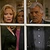 Dennis Farina, Jean Smart, and Bonnie Somerville in The In-laws (2002)