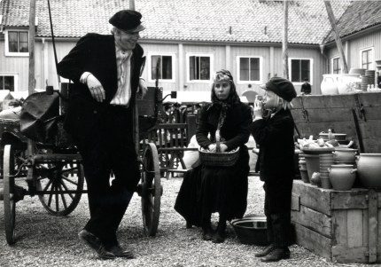 Björn Gustafson, Maud Hansson, and Jan Ohlsson in Emil och griseknoen (1973)