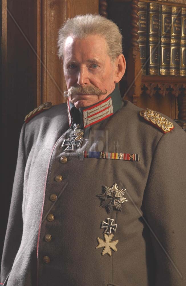 Peter O'Toole in Hitler: The Rise of Evil (2003)