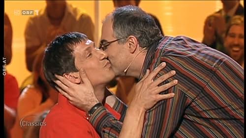 Viktor Gernot and Michael Niavarani in Was gibt es Neues? (2004)