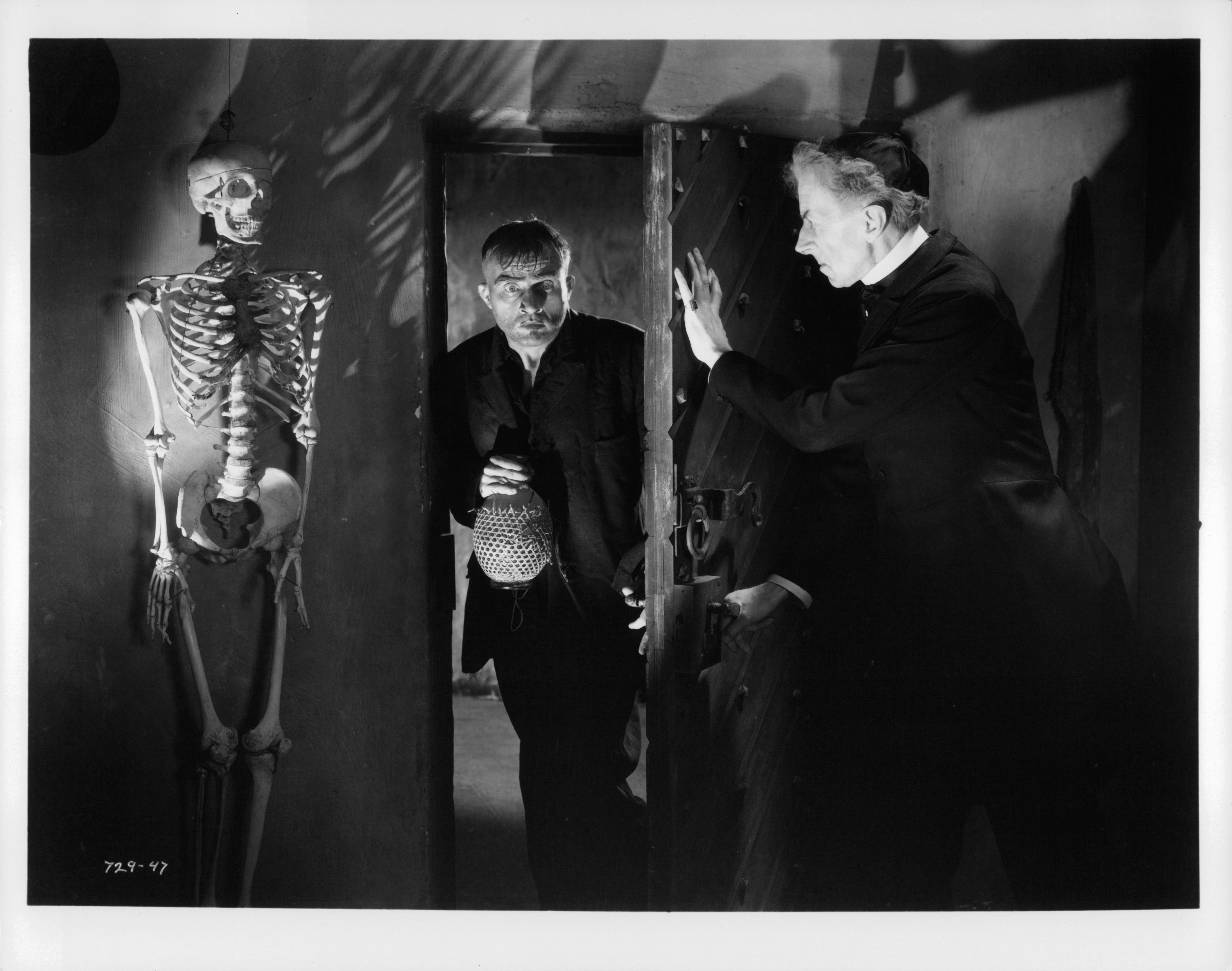 Dwight Frye and Ernest Thesiger in Bride of Frankenstein (1935)