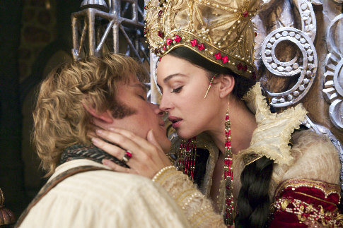 Matt Damon and Monica Bellucci in The Brothers Grimm (2005)