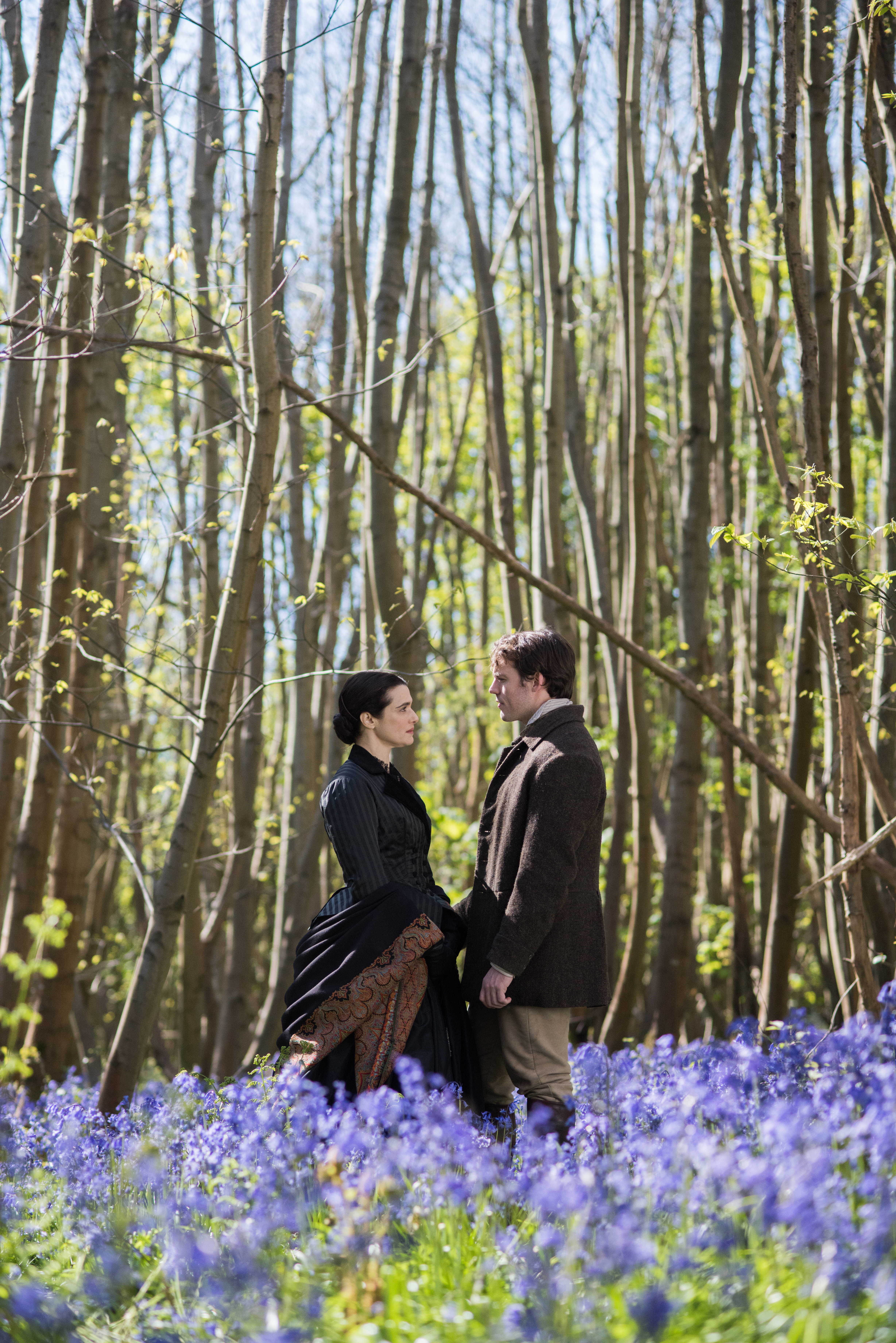 Rachel Weisz and Sam Claflin in My Cousin Rachel (2017)