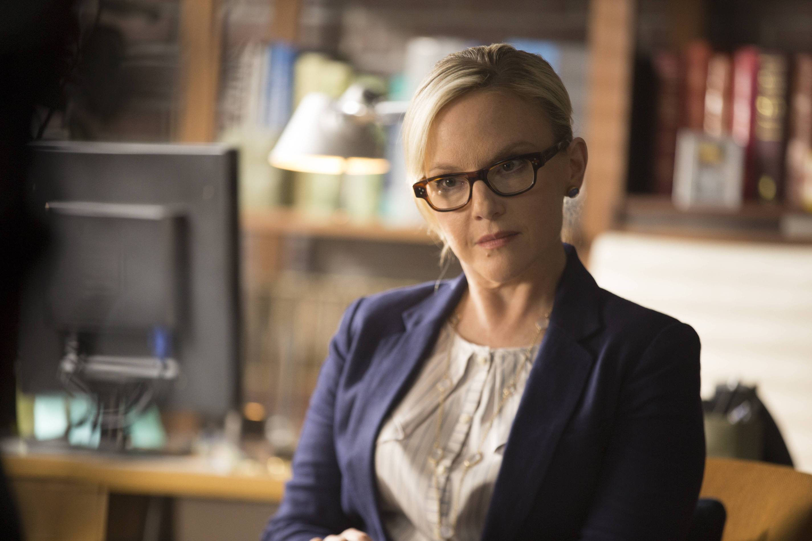 Rachael Harris in Lucifer (2016)