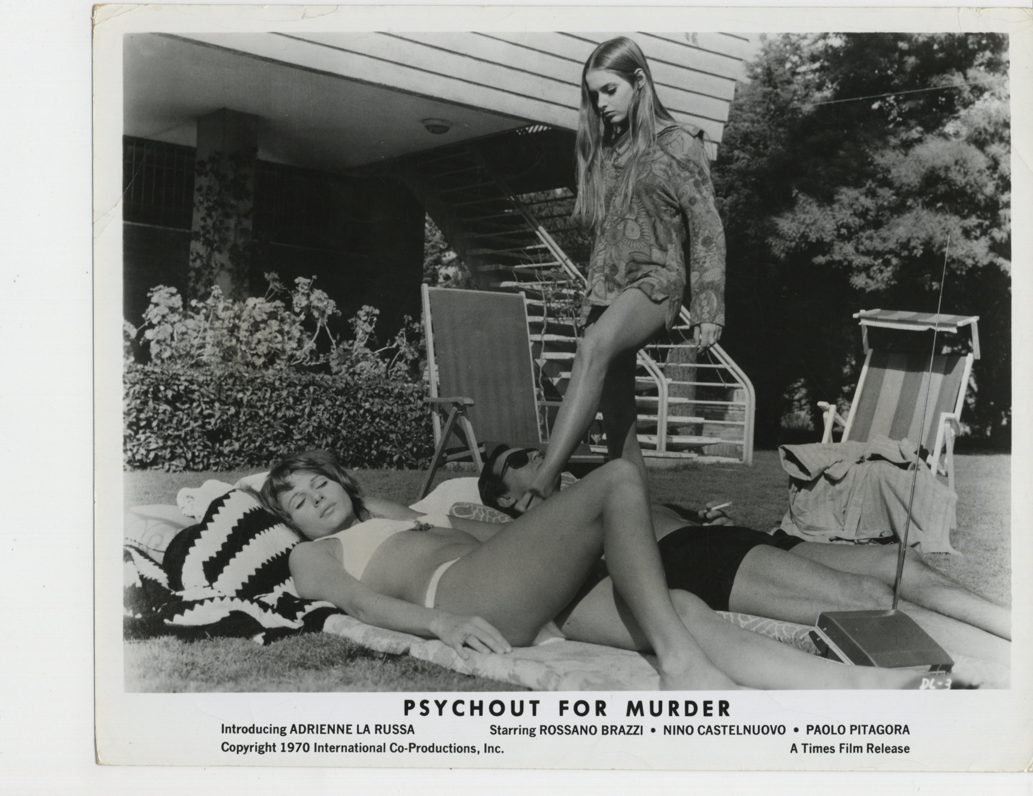 Alberto de Mendoza, Adrienne Larussa, and Paola Pitagora in Psychout for Murder (1969)