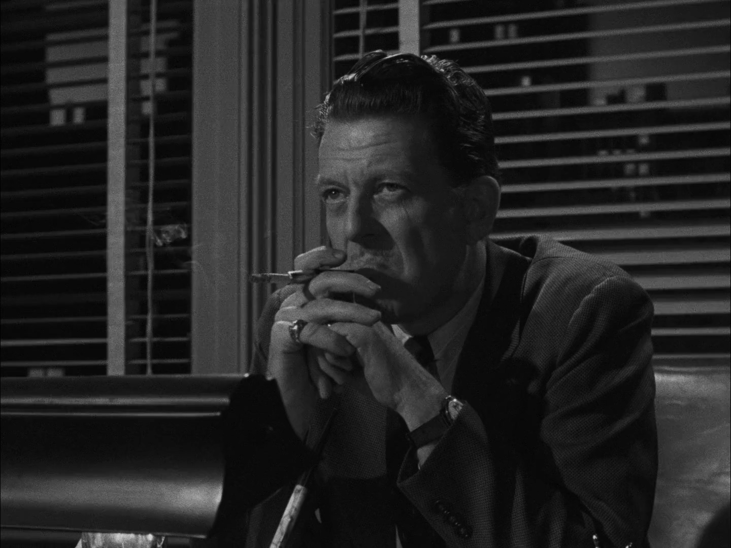 George Eldredge in Pickup on South Street (1953)