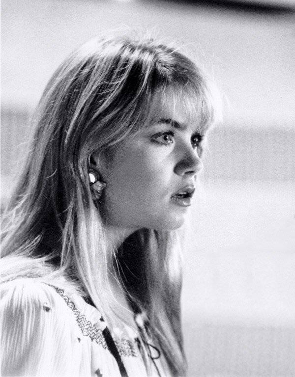 Christina Applegate in Don't Tell Mom the Babysitter's Dead (1991)