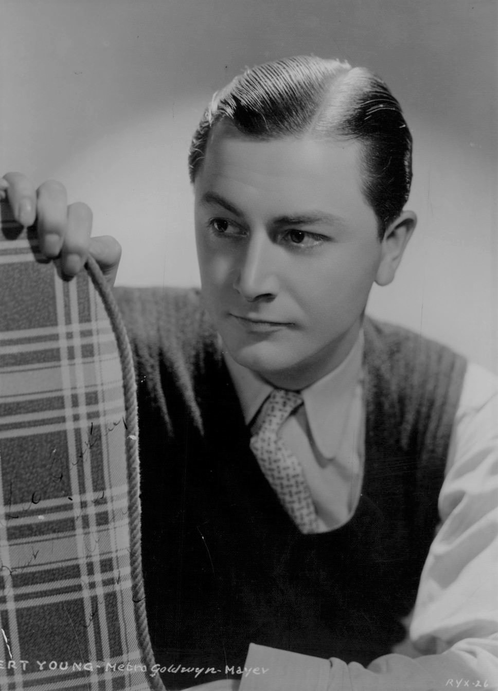 Robert Young in Married Bachelor (1941)