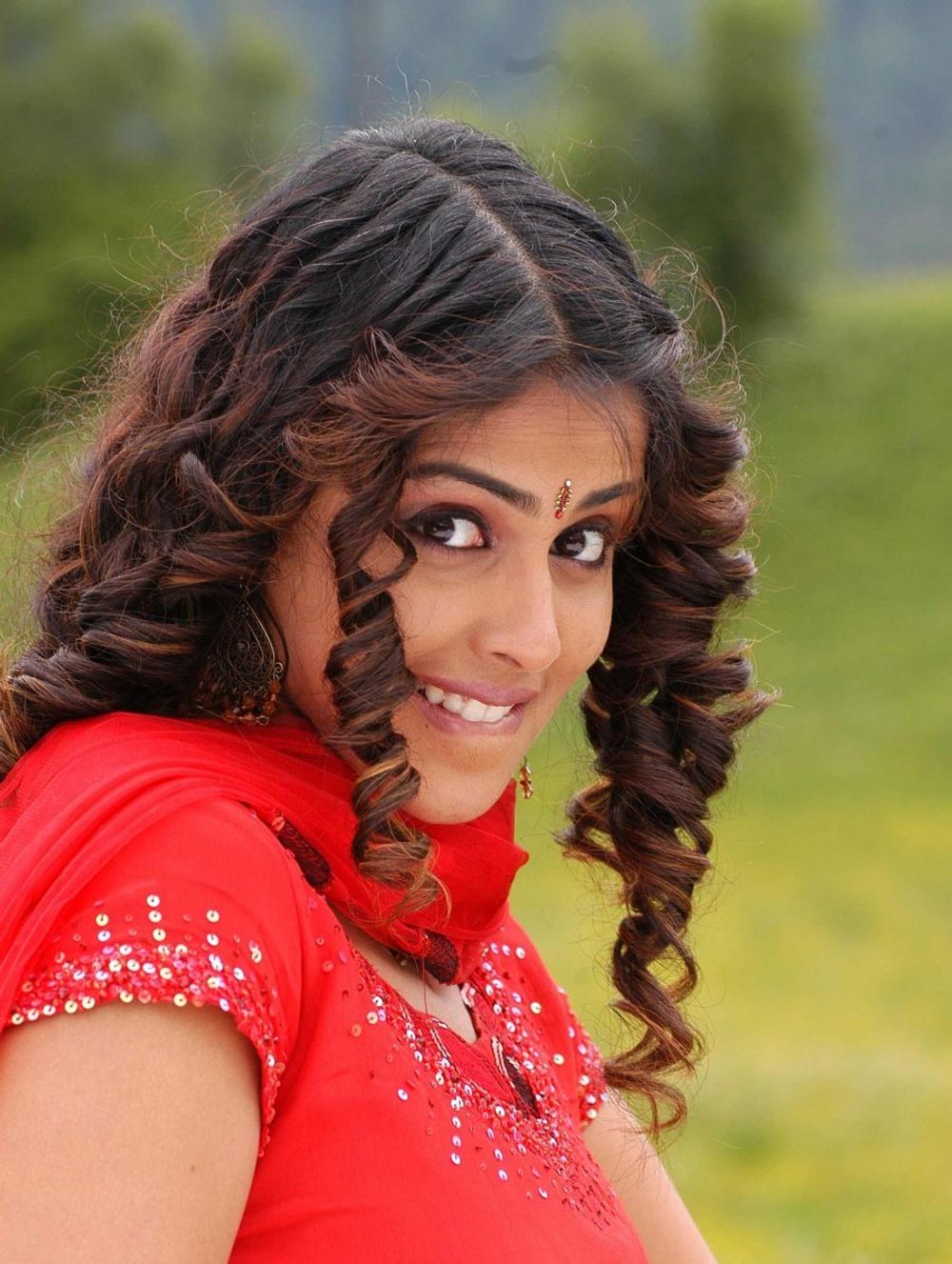 Genelia Deshmukh in Santhosh Subramaniyam (2008)