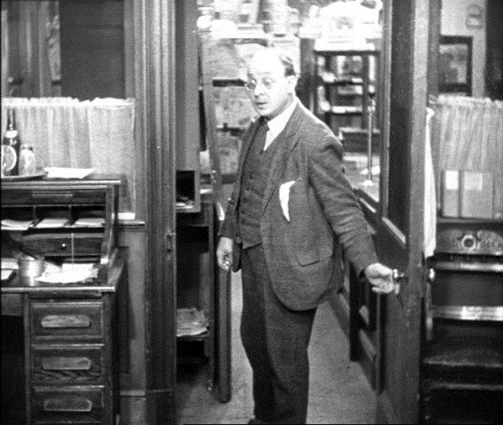 Charles Paton in Blackmail (1929)