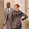 Wayne Brady and Frances Conroy in How I Met Your Mother (2005)