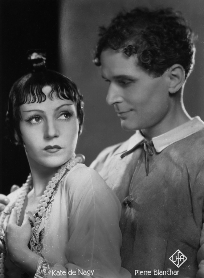 Pierre Blanchar and Käthe von Nagy in Turandot, princesse de Chine (1935)