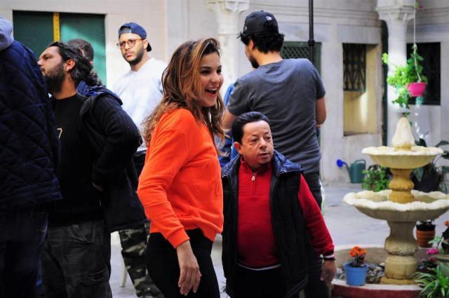 Sinda Abdennebi and Fayçal Bezzine in Bacha Street (2019)