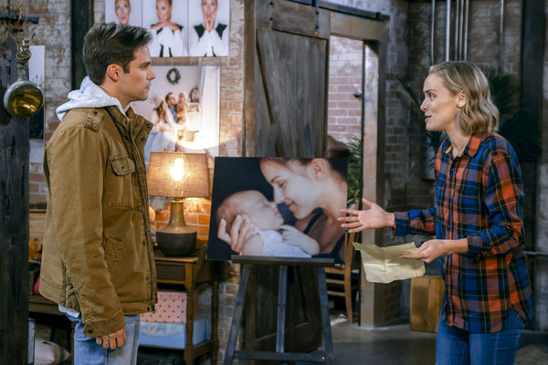 Rachel Skarsten and Brant Daugherty in Timeless Love (2019)