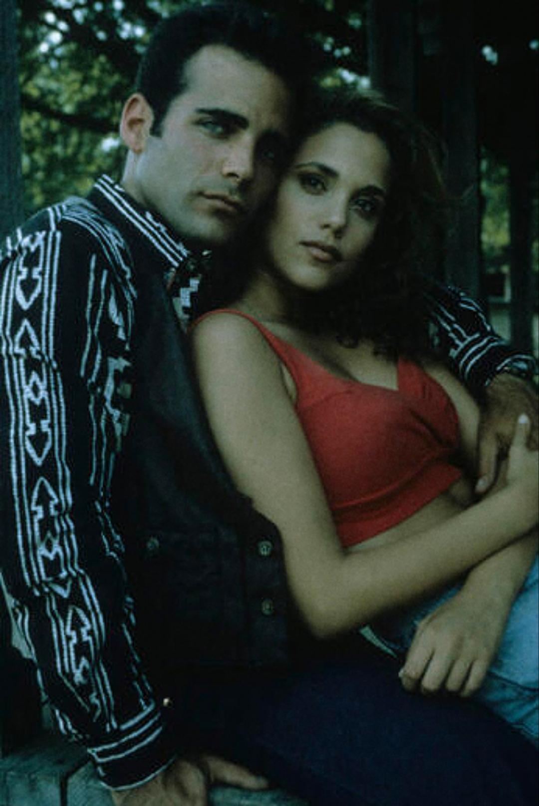 Elizabeth Berkley and Brian Bloom in Bandit: Bandit Goes Country (1994)