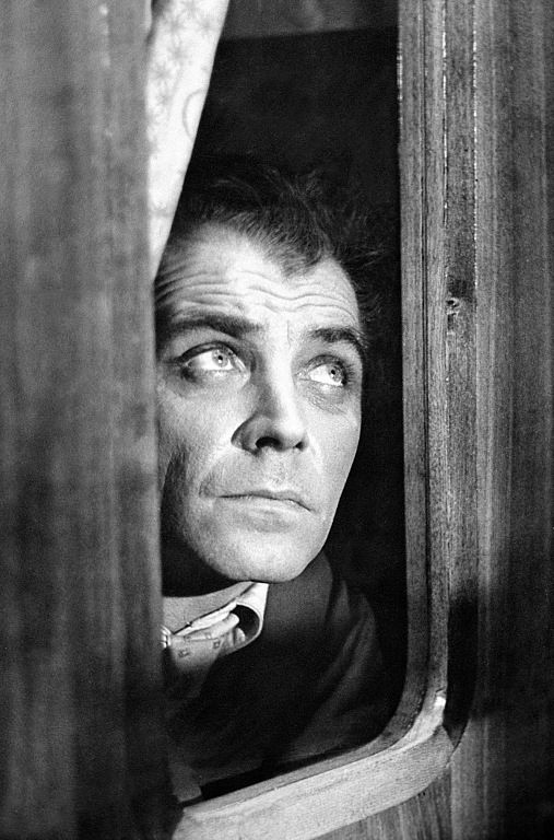 Roland Glowacki in Night Train (1959)