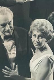 George Sanders, Arlene Francis, and Lee Radziwill in Laura (1968)