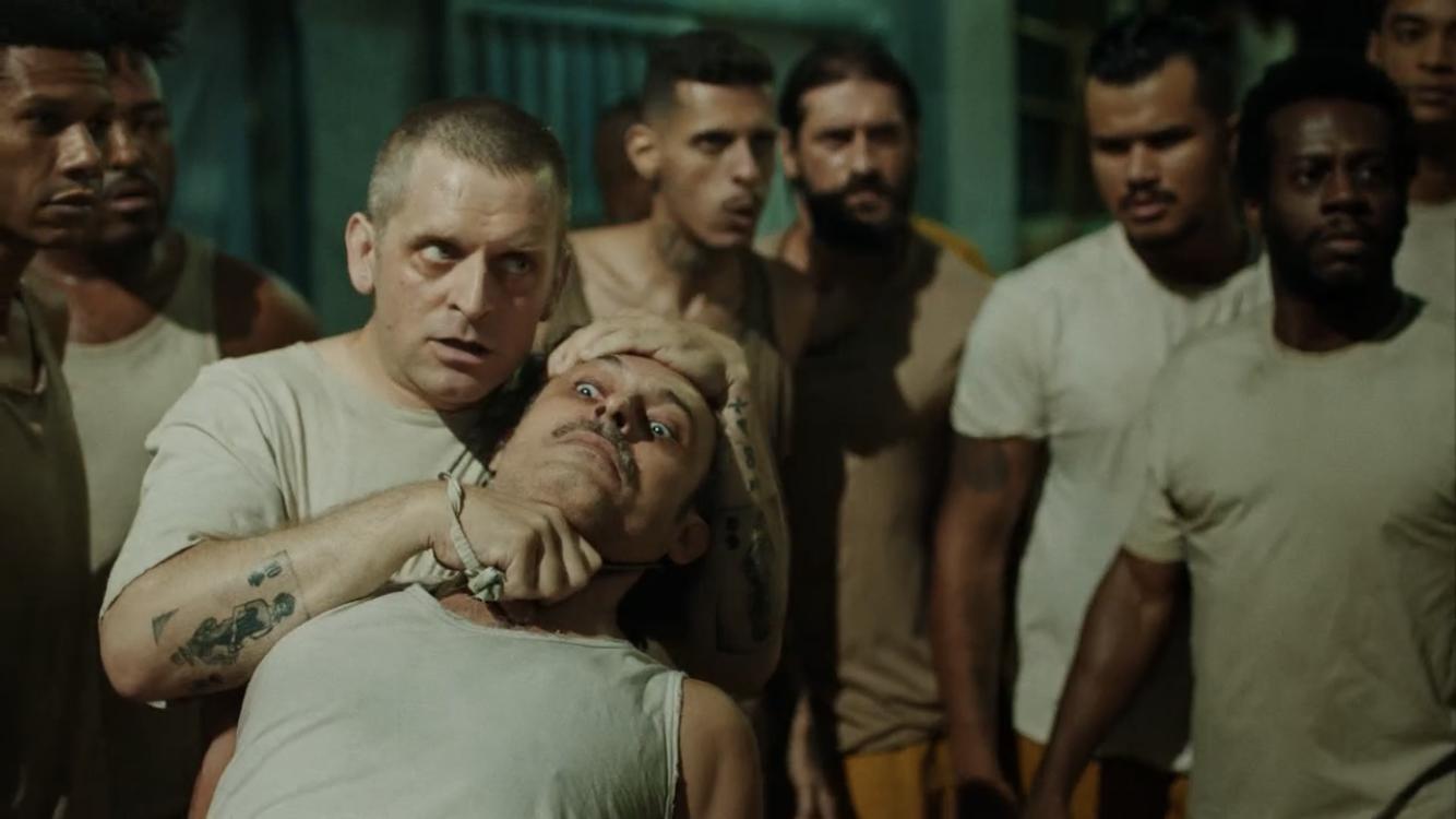 Otavio Linhares in Jailers (2017)