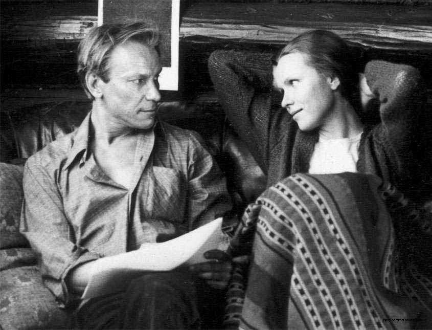 Sergey Shakurov and Valentina Telichkina in Portret zheny khudozhnika (1982)