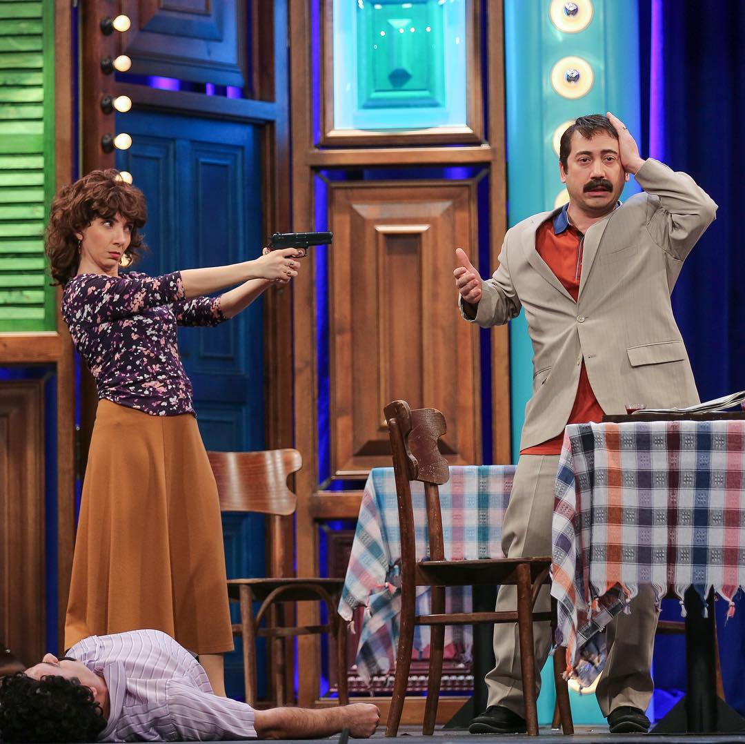 Ünal Yeter and Meltem Yilmazkaya in Güldür Güldür Show (2013)