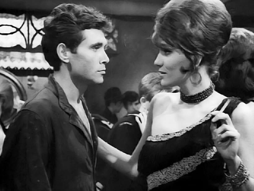 Mary Hronopoulou and Faidon Georgitsis in The Red Lanterns (1963)