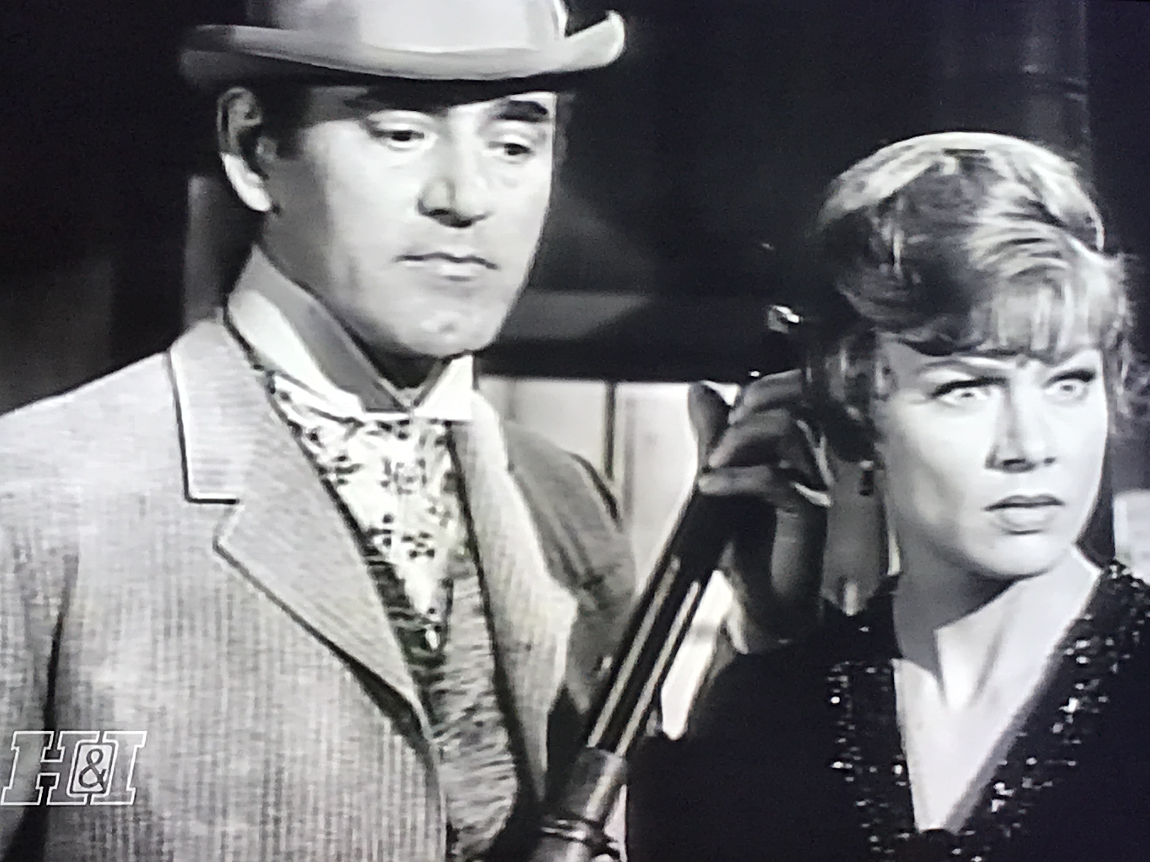 Nita Talbot and John Vivyan in Rawhide (1959)