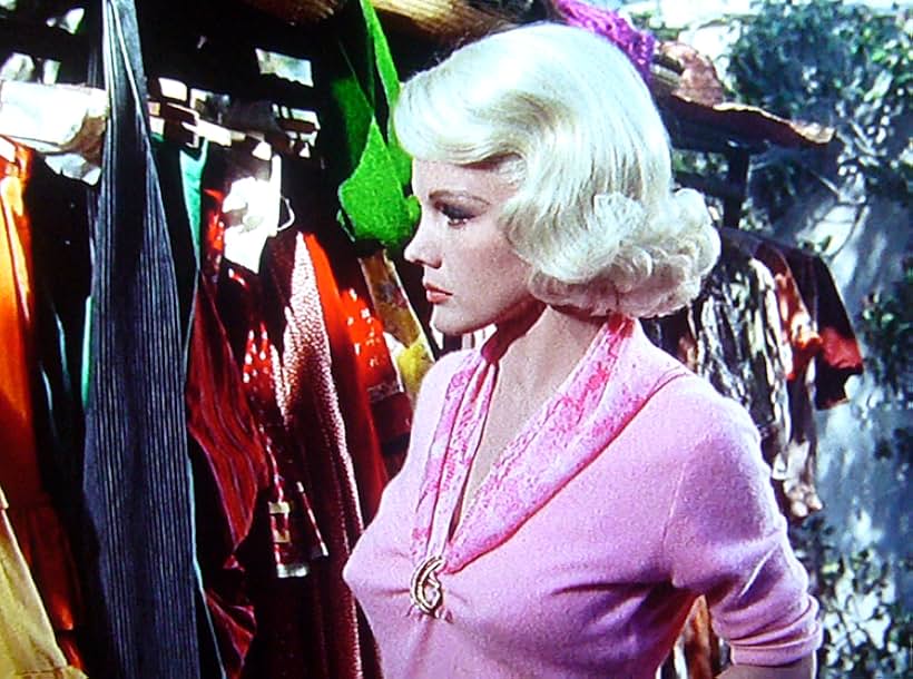 Carroll Baker in Harlow (1965)