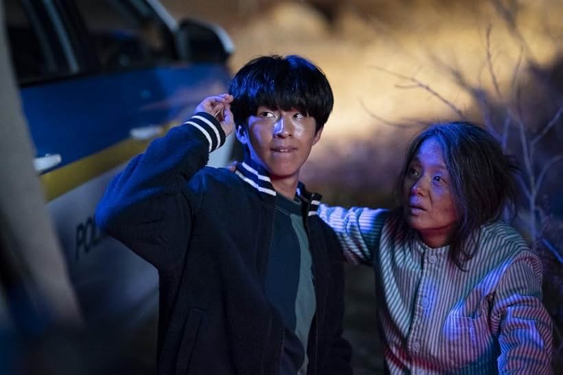 Bae Jong-ok and Hong Kyung in Innocence (2020)