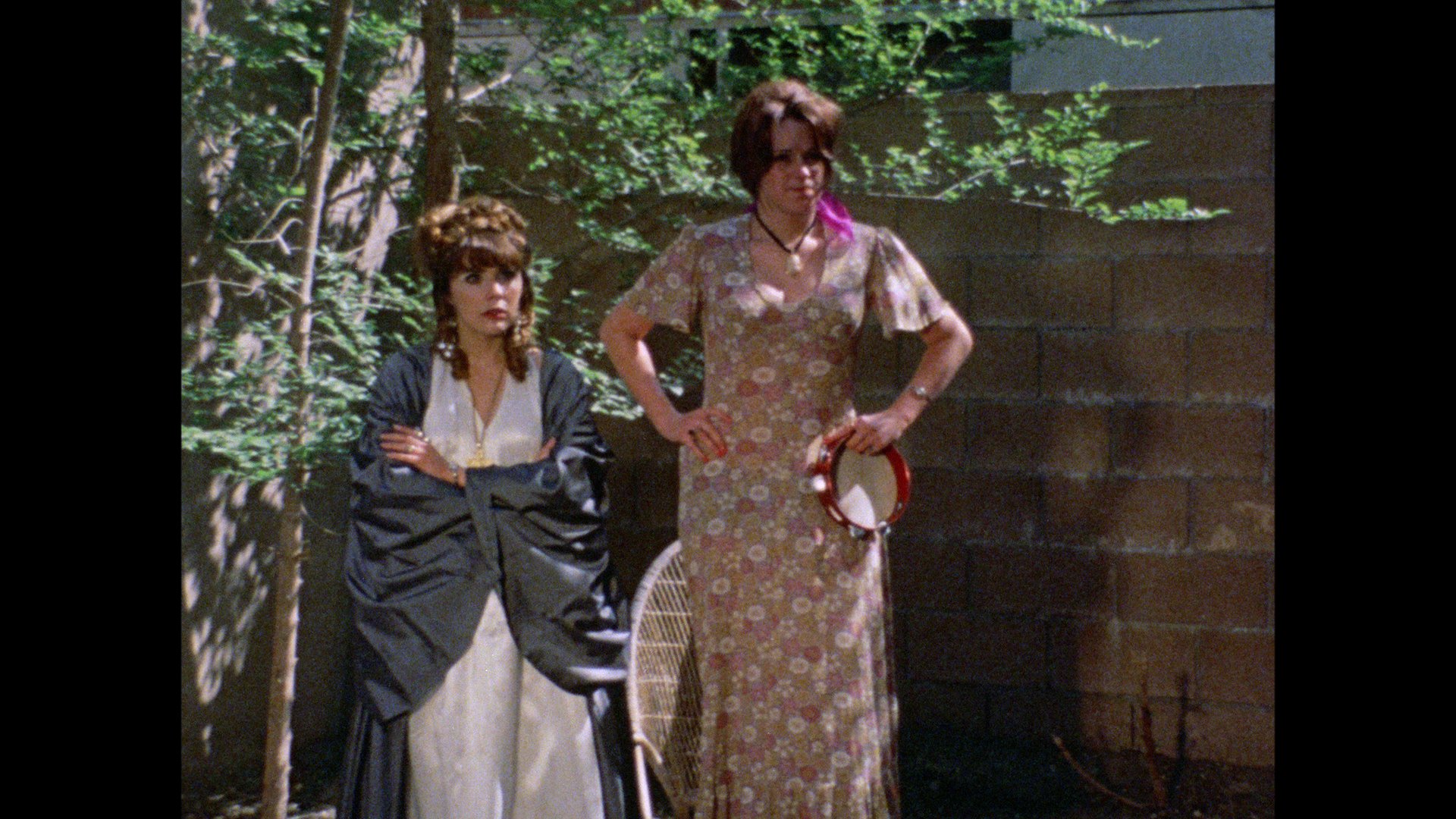 Cleo O'Hara and Sandra Henderson in Evil Come Evil Go (1972)