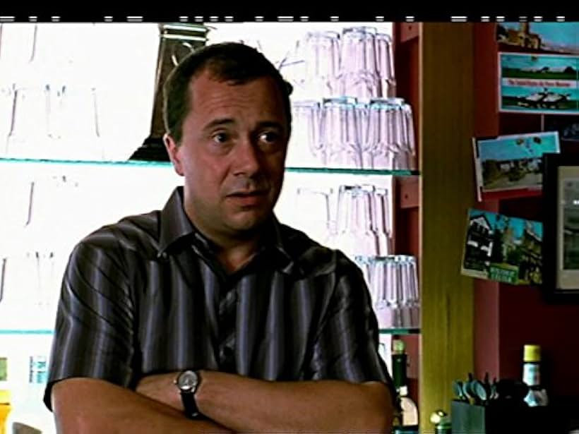 Rob Jarvis in Hustle (2004)