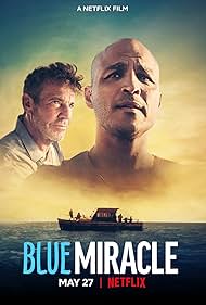 Dennis Quaid and Jimmy Gonzales in Blue Miracle - A pesca per un sogno (2021)