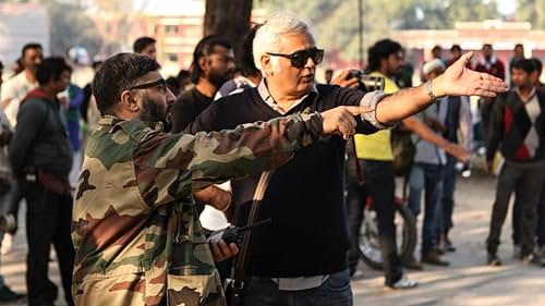 Hansal Mehta (r) with cinematographer Satya Rai Nagpaul