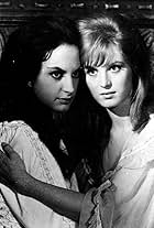 Adriana Ambesi and Ursula Davis in La cripta e l'incubo (1964)