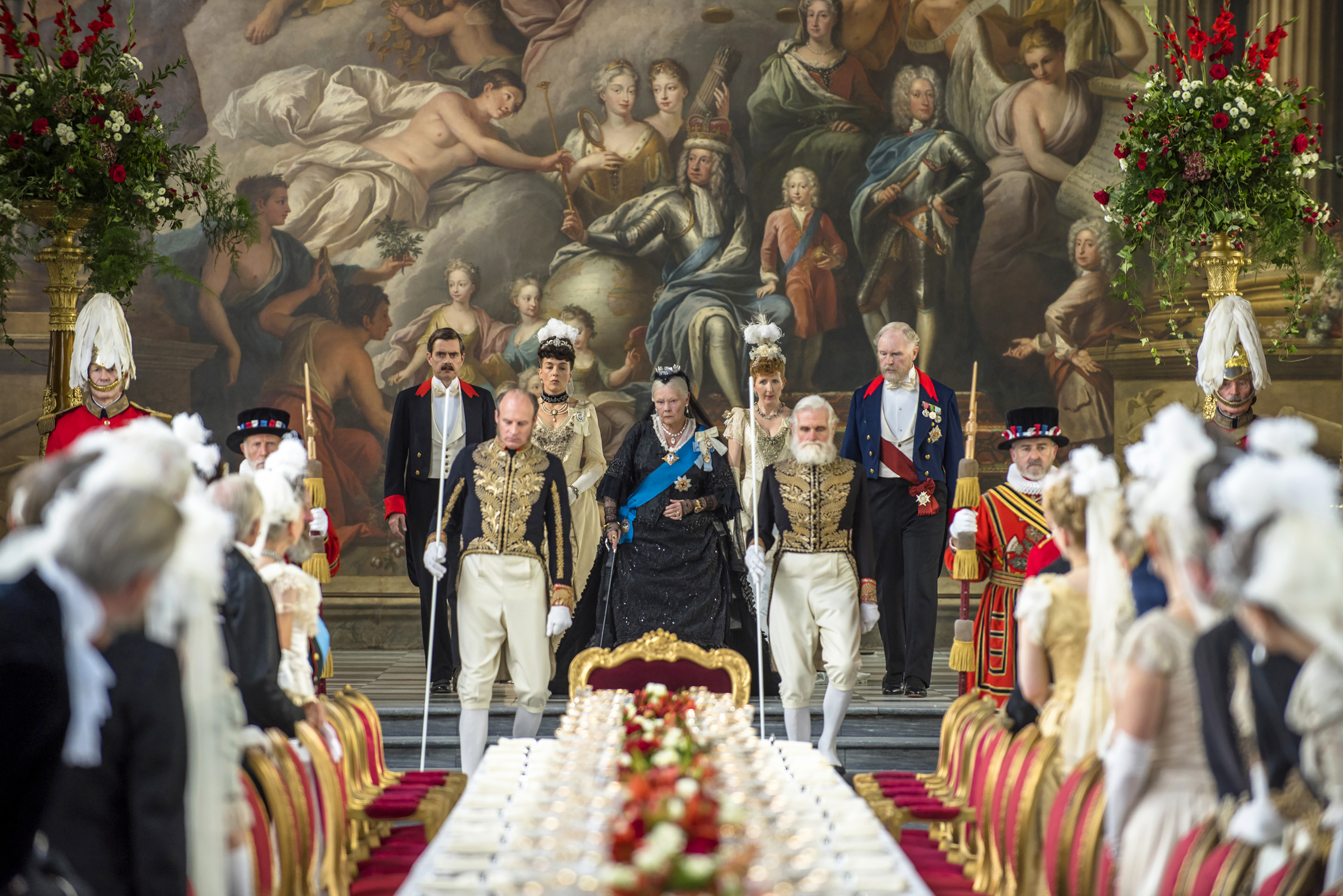 Judi Dench, Paul Higgins, Tim Pigott-Smith, Olivia Williams, and Fenella Woolgar in Victoria & Abdul (2017)