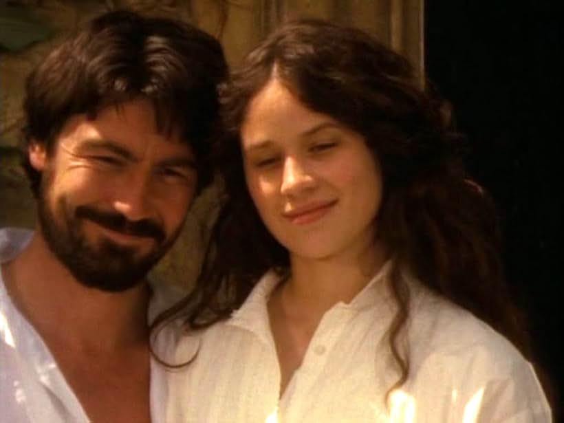 Paloma Baeza and Nathaniel Parker in Far from the Madding Crowd (1998)