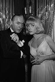 Charles Boyer and Susanne Cramer in Gli inafferrabili (1964)