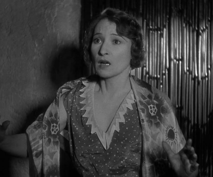 Orane Demazis in Marius (1931)