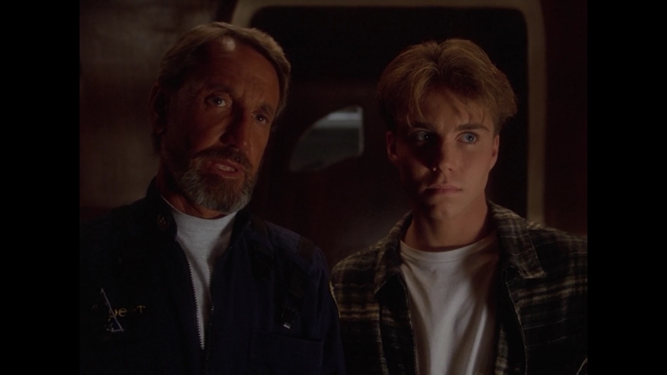 Jonathan Brandis and Roy Scheider in SeaQuest 2032 (1993)