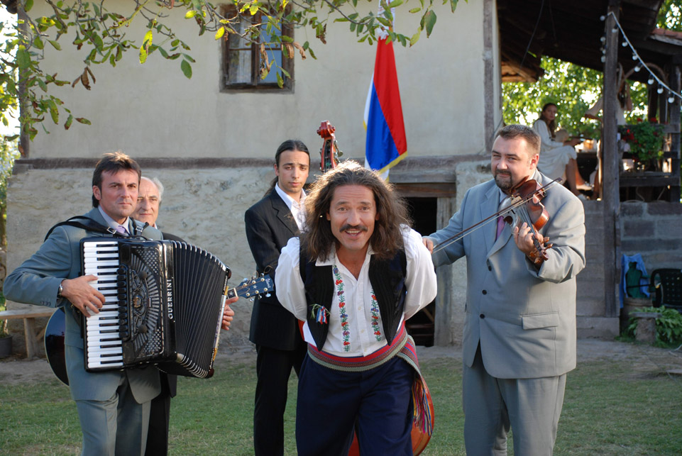 Dragan Jovanovic in Moj rodjak sa sela (2008)