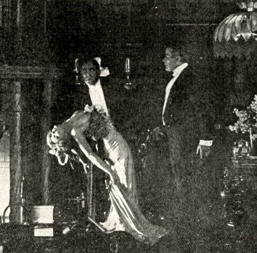 Cleo Ridgely and Phillips Smalley in Beauty and the Beast (1912)