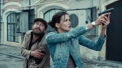 Konstantin Khabenskiy and Paulina Andreeva in The Method (2015)